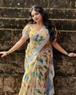 Premium Exclusive Cream Linen Cotton Saree with Digital Print - Image 4